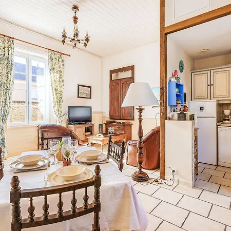 Le Dauphin By Interhome * Dinard